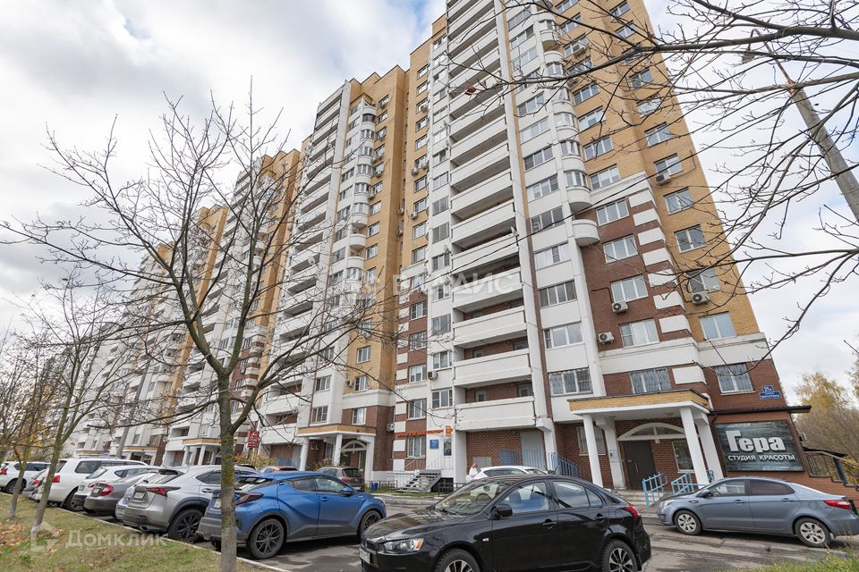 Продаётся 2-комнатная квартира, 66.7 м²