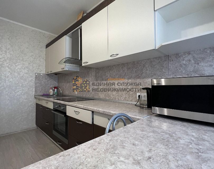 Сдаётся 2-комнатная квартира, 56 м²