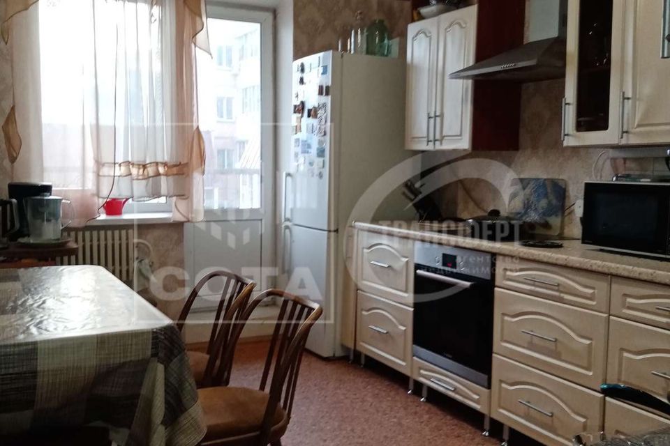 Продаётся 2-комнатная квартира, 65 м²