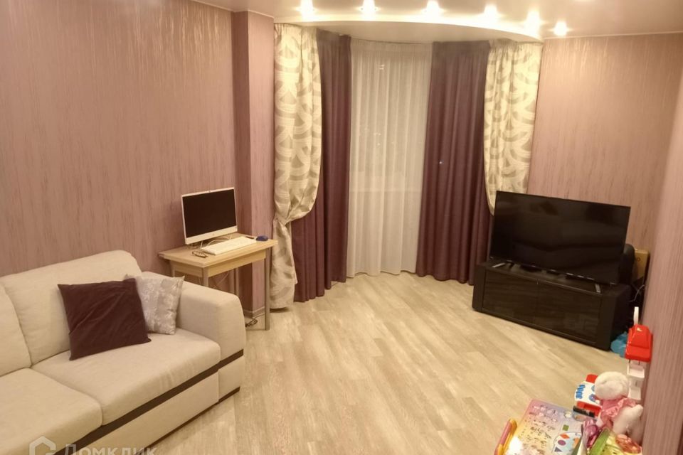 Продаётся 2-комнатная квартира, 65.3 м²