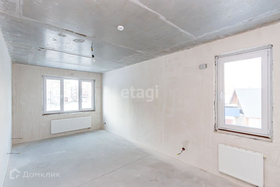 Продаётся 1-комнатная квартира, 43.7 м²