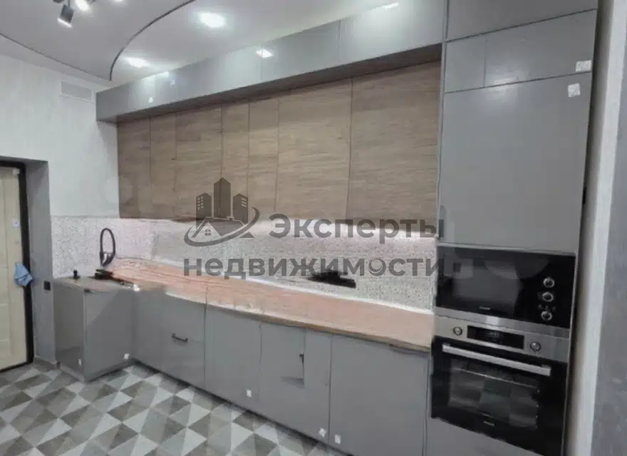 Продаётся 2-этажный дом, 240 м²