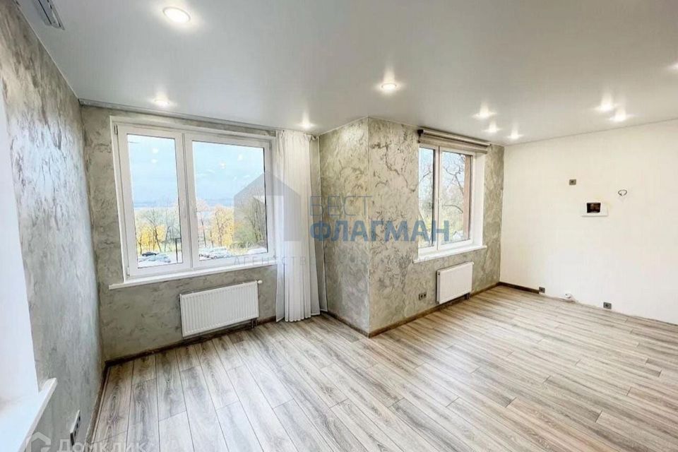 Продаётся 1-комнатная квартира, 49.5 м²