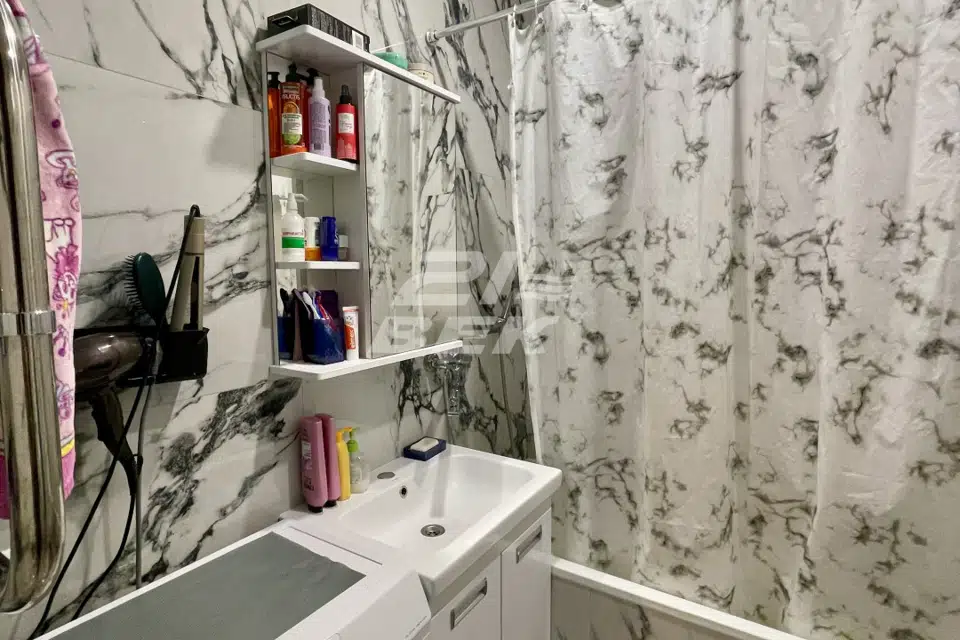 Продаётся 2-комнатная квартира, 56 м²