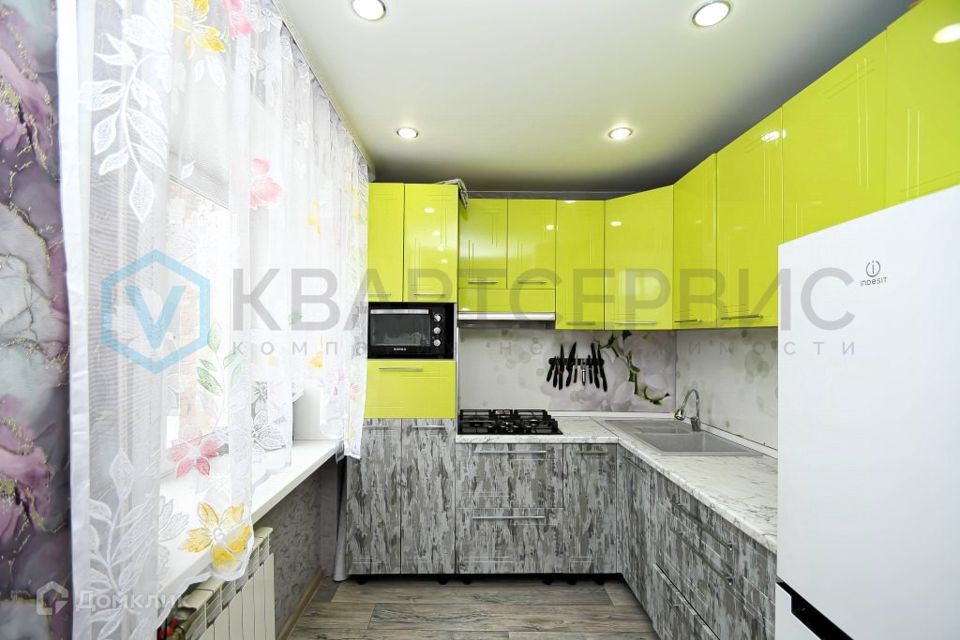 Продаётся 3-комнатная квартира, 56.8 м²