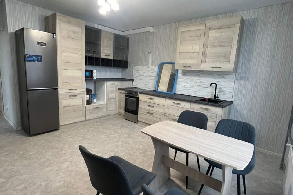 Сдаётся 3-комнатная квартира, 52.2 м²