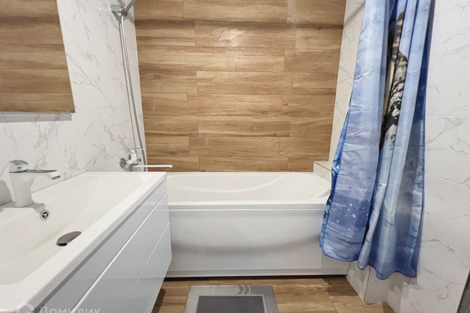 Продаётся 1-комнатная квартира, 37.8 м²