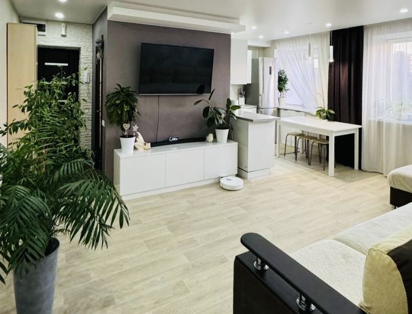 Продаётся 3-комнатная квартира, 54.6 м²