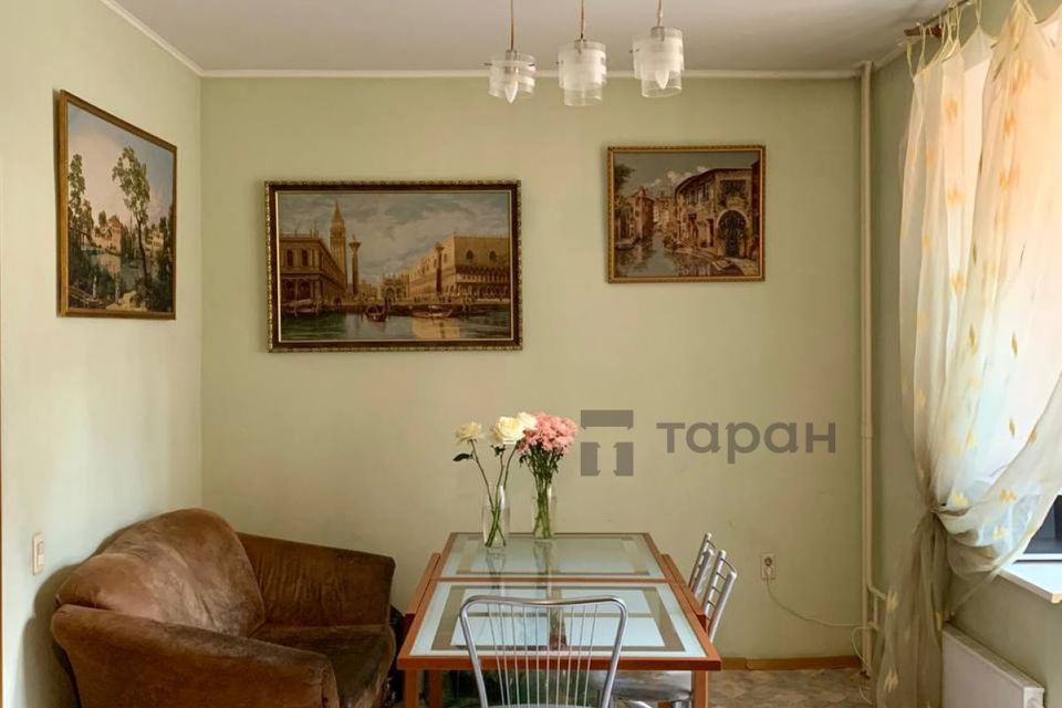 Продаётся 3-комнатная квартира, 97.2 м²
