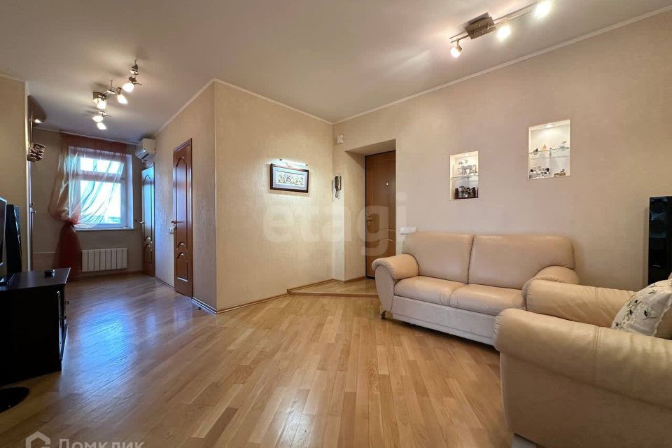 Сдаётся 3-комнатная квартира, 82.2 м²