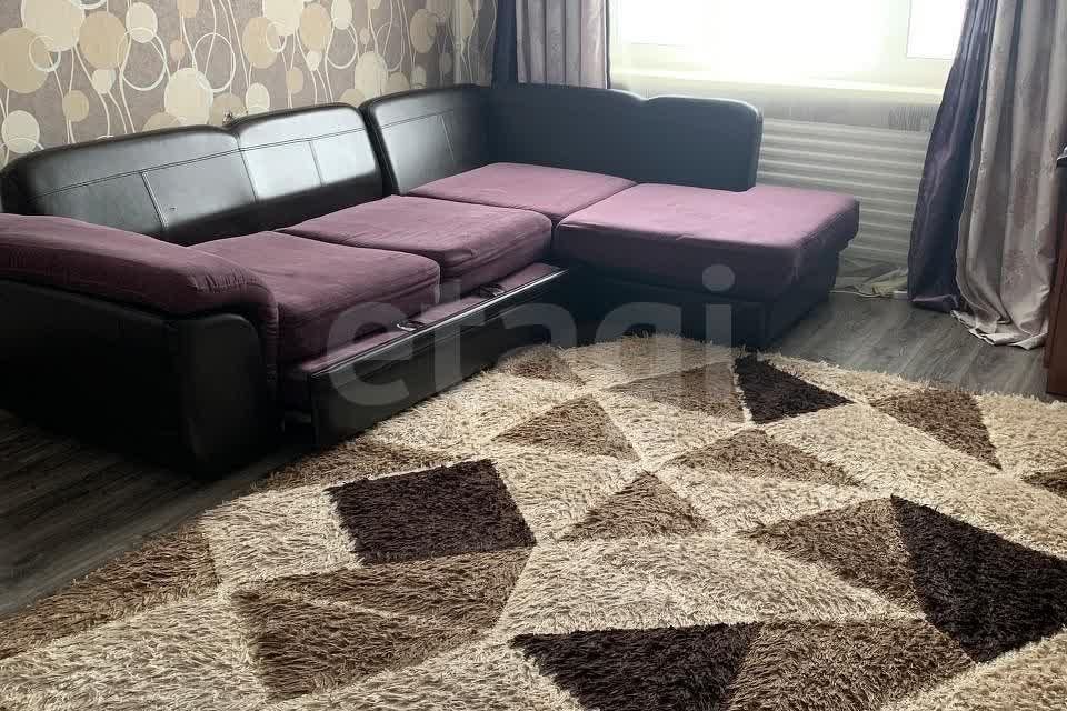 Сдаётся 2-комнатная квартира, 52.2 м²