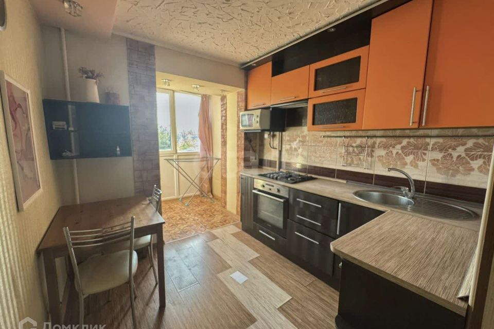 Сдаётся 1-комнатная квартира, 38 м²