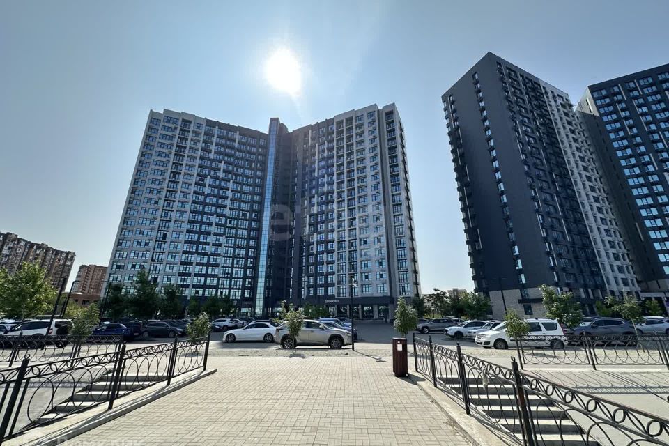 Продаётся 3-комнатная квартира, 69.5 м²