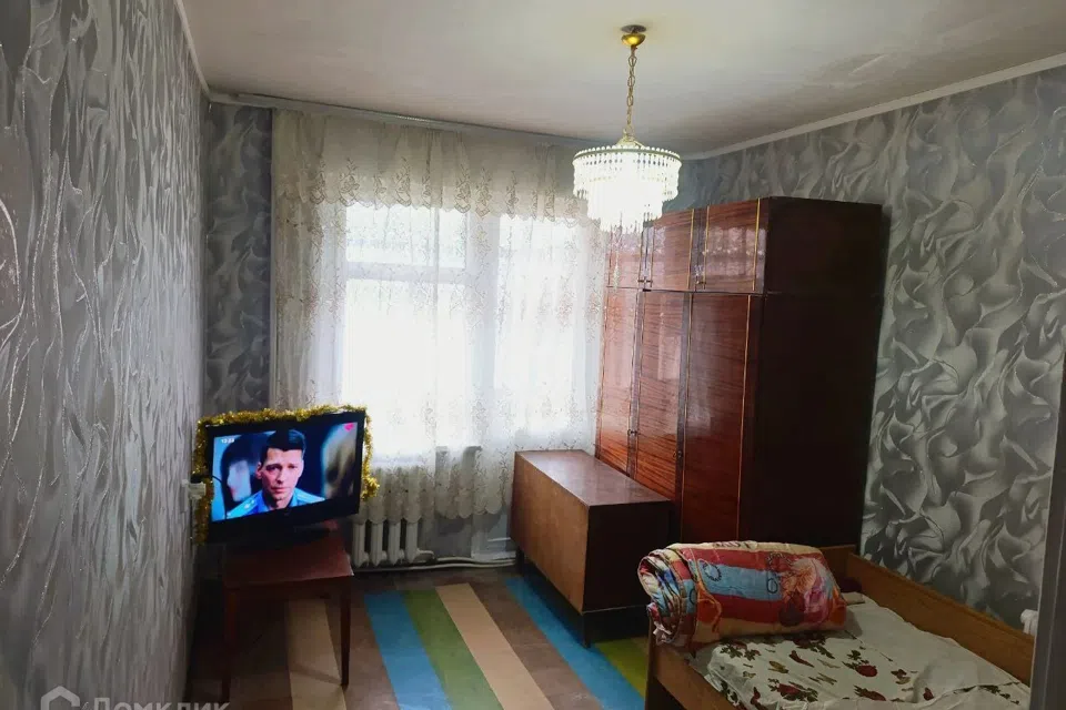 Продаётся 4-комнатная квартира, 80 м²