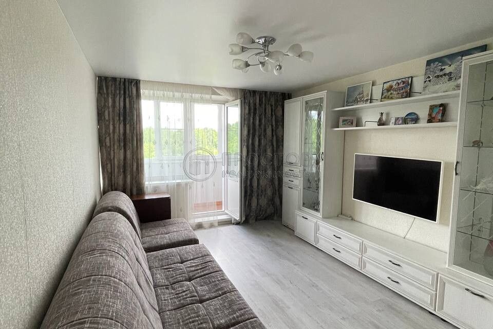 Продаётся 4-комнатная квартира, 84.7 м²