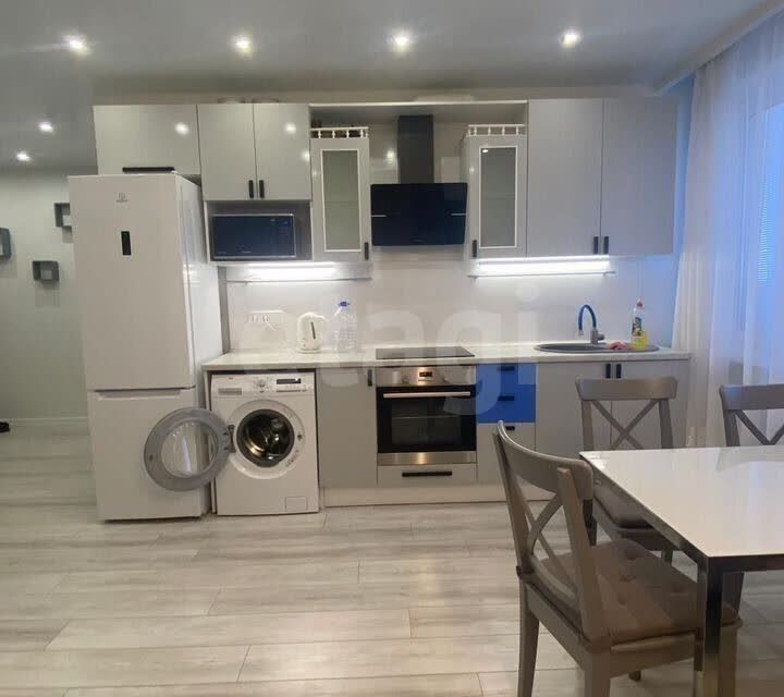 Продаётся 1-комнатная квартира, 54.8 м²