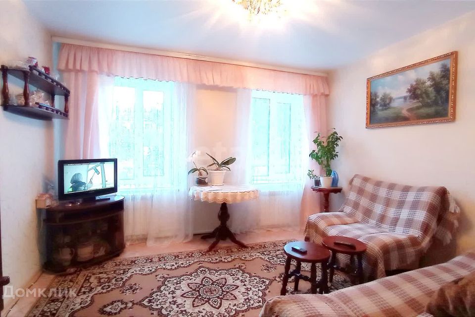 Продаётся 3-комнатная квартира, 53.7 м²