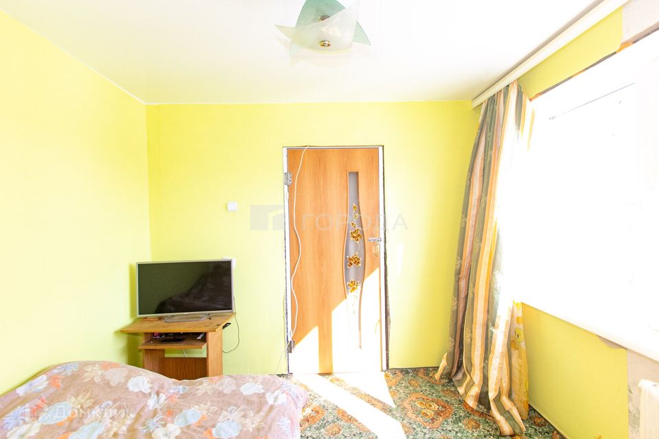 Продаётся 4-комнатная квартира, 60.2 м²