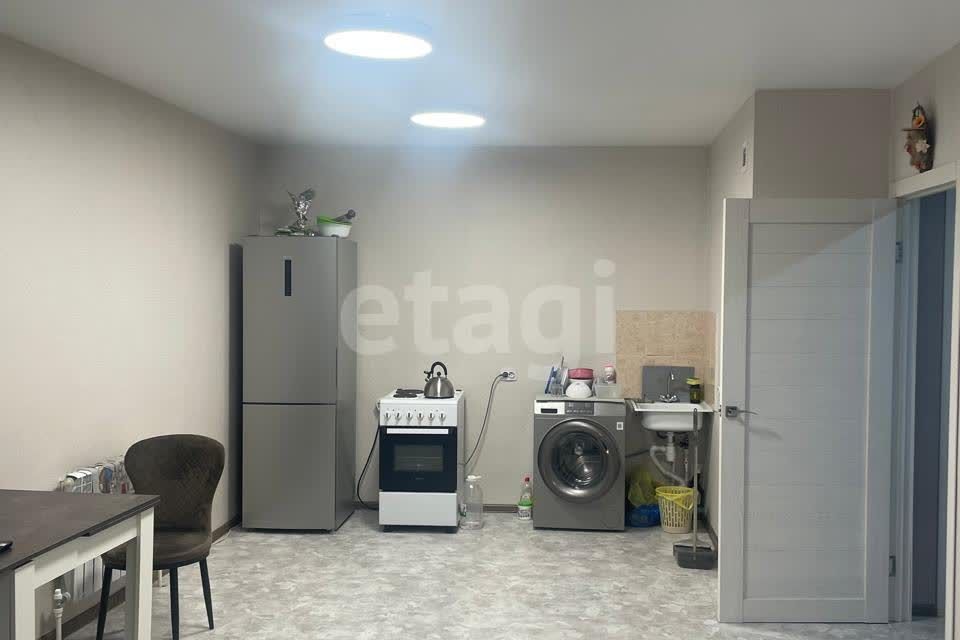 Продаётся 1-комнатная квартира, 43 м²