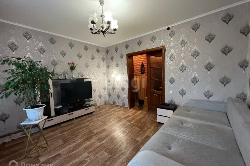 Продаётся 3-комнатная квартира, 63.8 м²