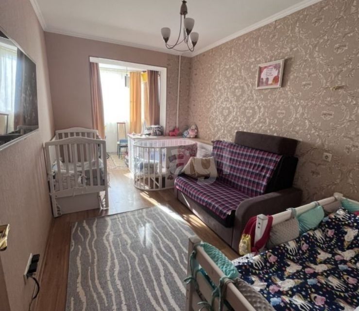 Продаётся 3-комнатная квартира, 61.7 м²