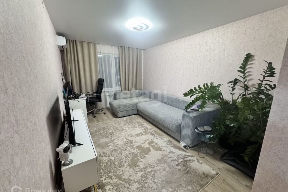Продаётся 3-комнатная квартира, 77.2 м²