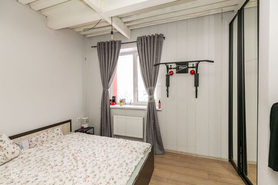 Продаётся 1-комнатная квартира, 42 м²