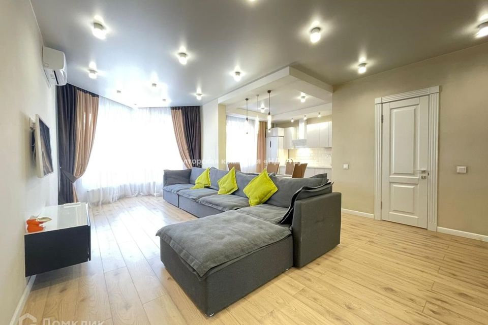 Сдаётся 2-комнатная квартира, 67.5 м²