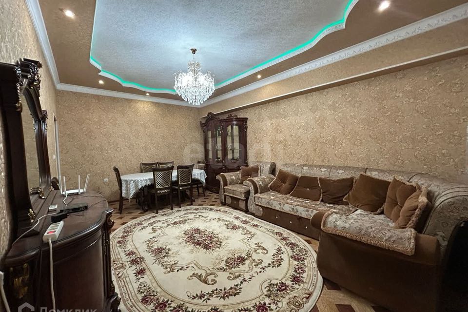 Продаётся 2-комнатная квартира, 74.8 м²