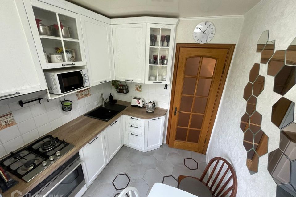 Продаётся 3-комнатная квартира, 61.9 м²