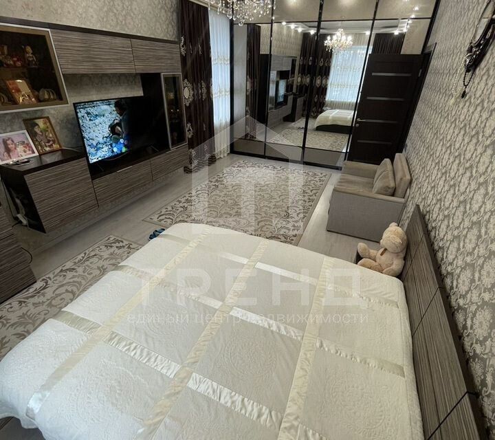 Продаётся 4-комнатная квартира, 107.6 м²
