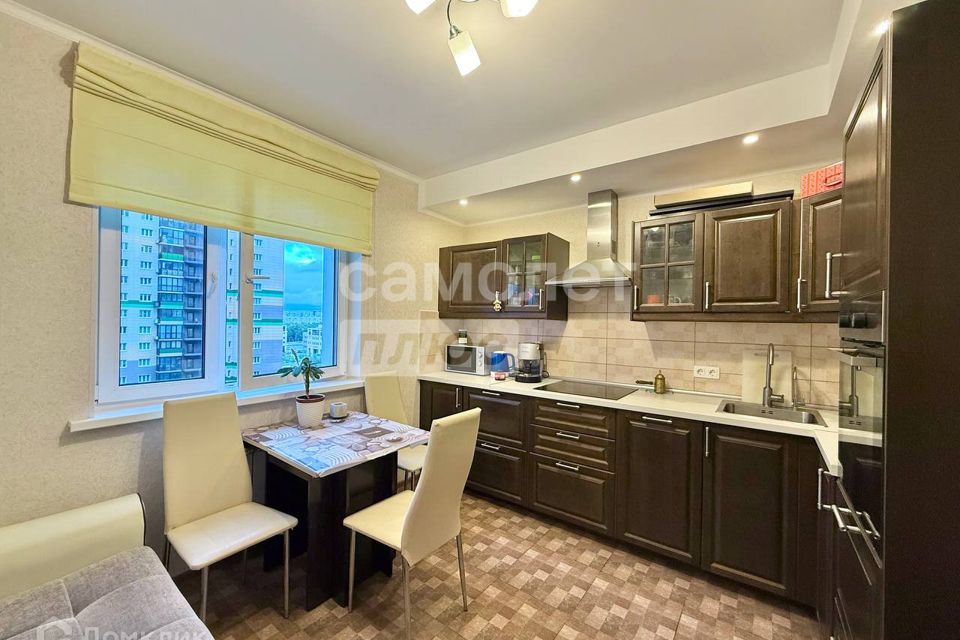 Продаётся 1-комнатная квартира, 43.7 м²