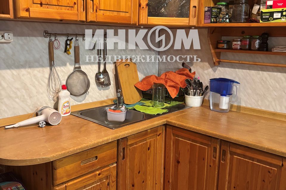 Продаётся 1-комнатная квартира, 42 м²
