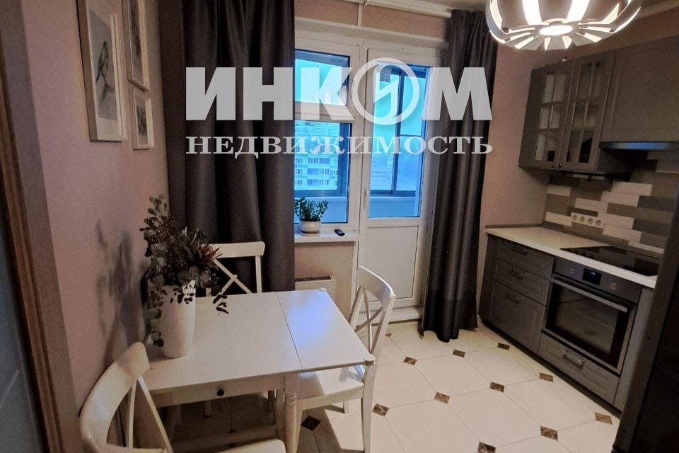 Сдаётся 2-комнатная квартира, 65 м²