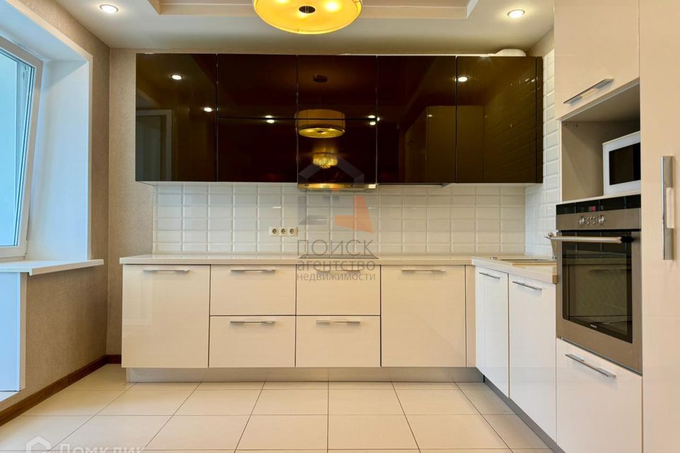 Сдаётся 3-комнатная квартира, 102 м²