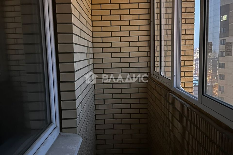 Продаётся 1-комнатная квартира, 42.3 м²