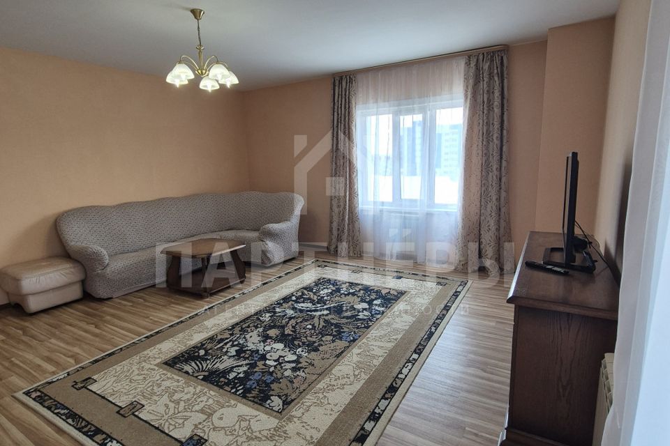 Сдаётся 2-комнатная квартира, 86.9 м²