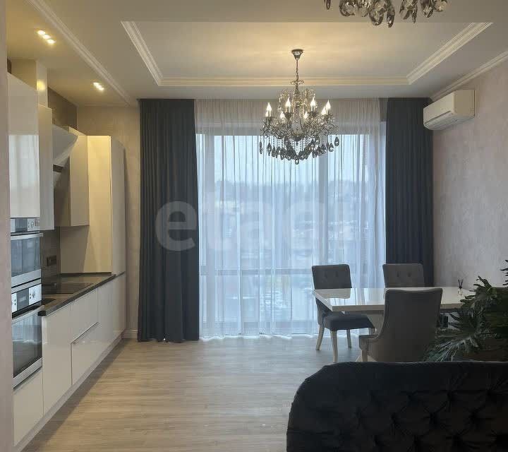 Продаётся 3-комнатная квартира, 90 м²
