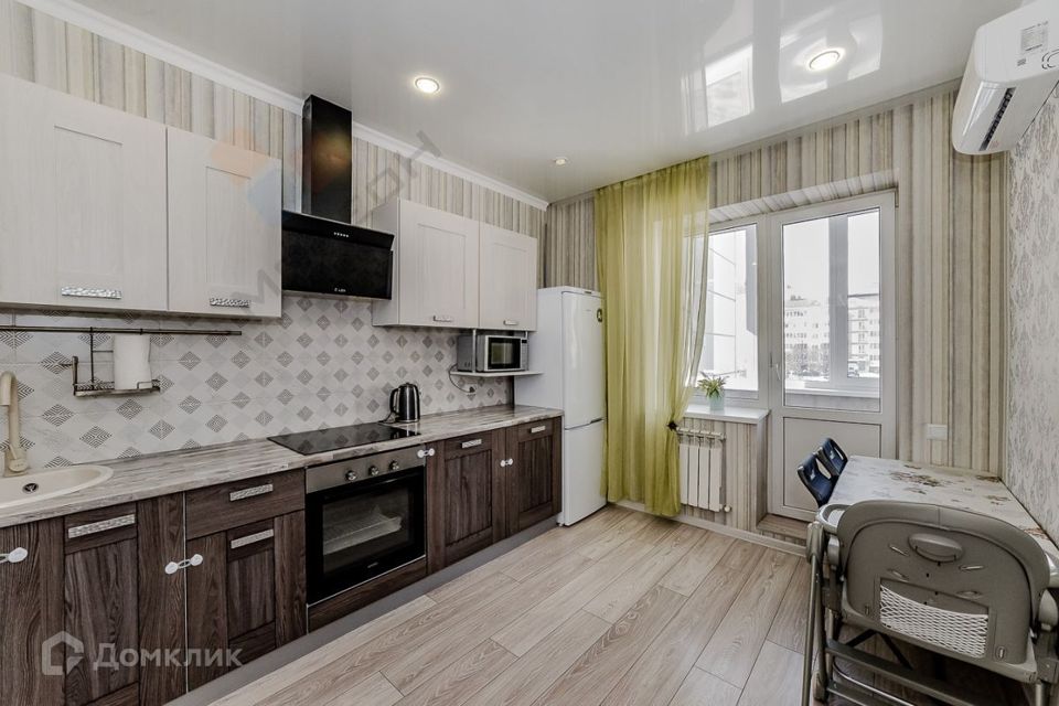 Продаётся 1-комнатная квартира, 42 м²