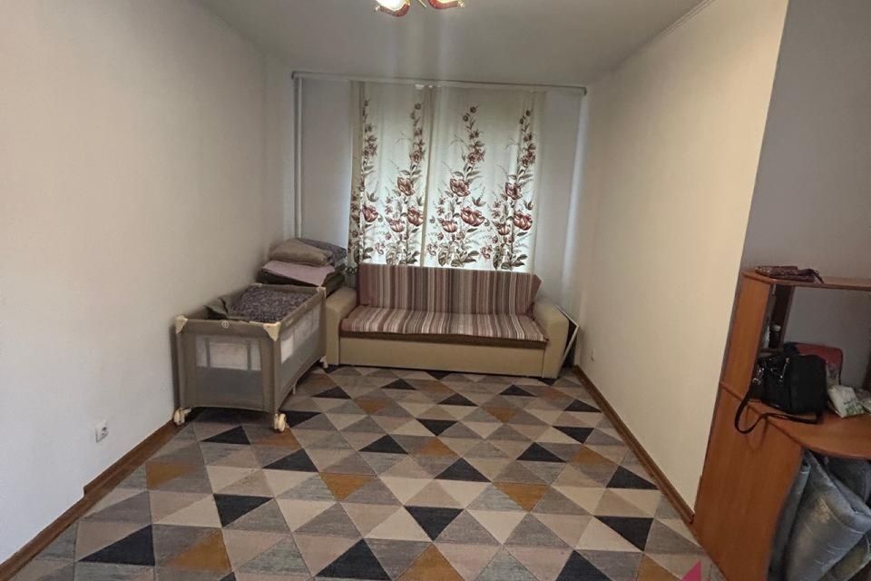 Сдаётся 1-комнатная квартира, 40 м²