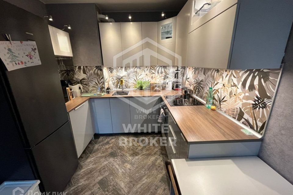 Продаётся 2-комнатная квартира, 43.8 м²