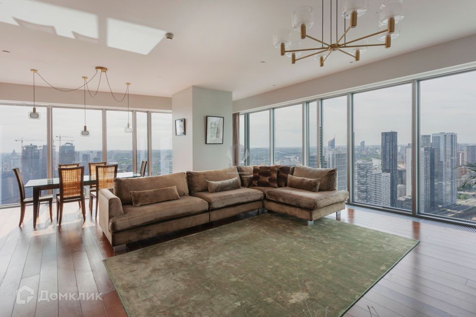 Сдаётся 2-комнатная квартира, 168 м²