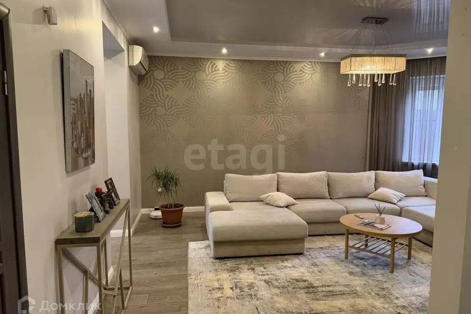 Продаётся 2-этажный дом, 130 м²