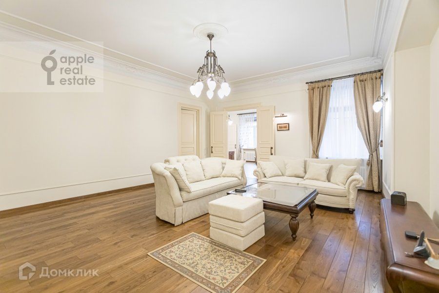 Сдаётся 4-комнатная квартира, 160 м²