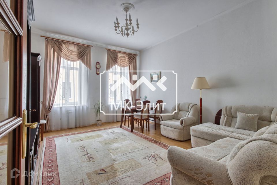 Продаётся 2-комнатная квартира, 65 м²