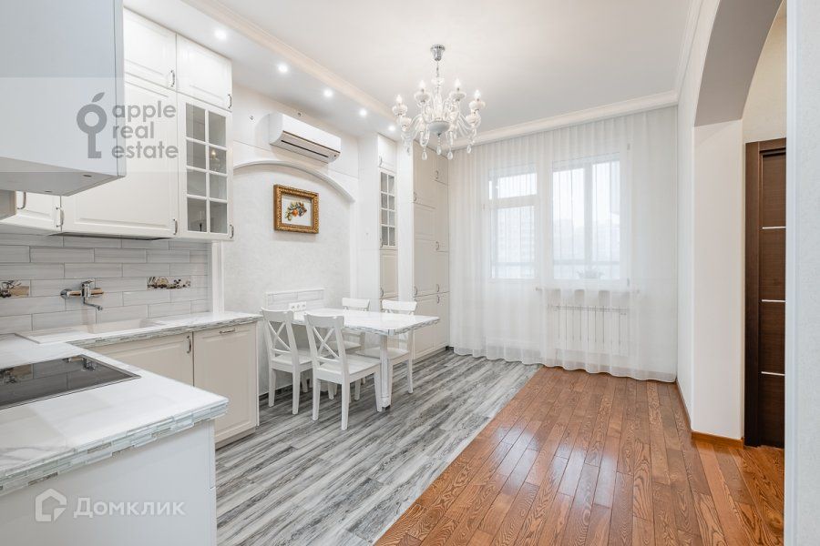 Сдаётся 2-комнатная квартира, 65 м²