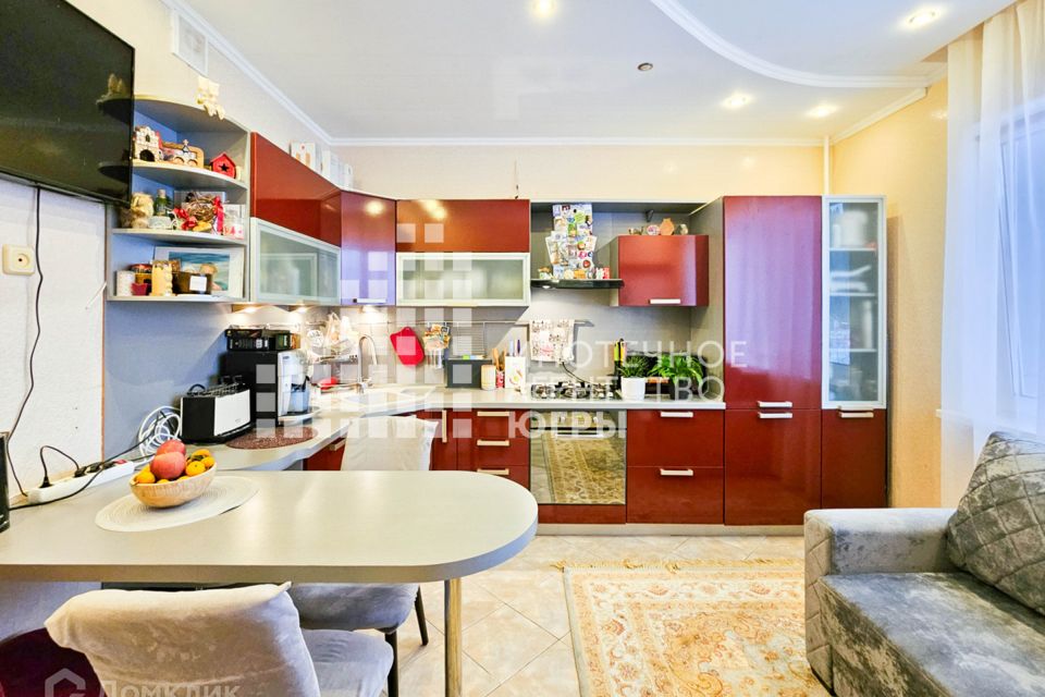 Продаётся 1-комнатная квартира, 47.3 м²