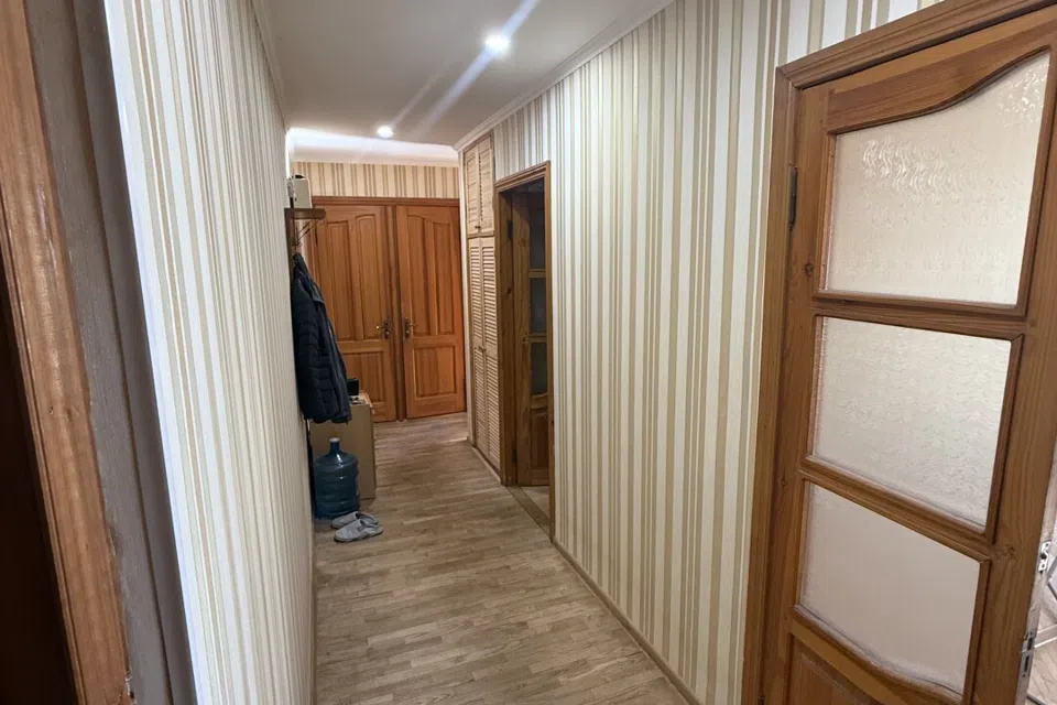 Продаётся 3-комнатная квартира, 62.4 м²