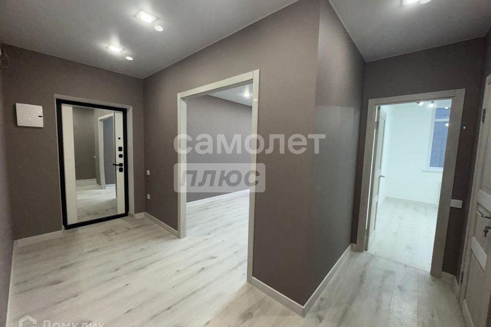 Продаётся 2-комнатная квартира, 60.8 м²