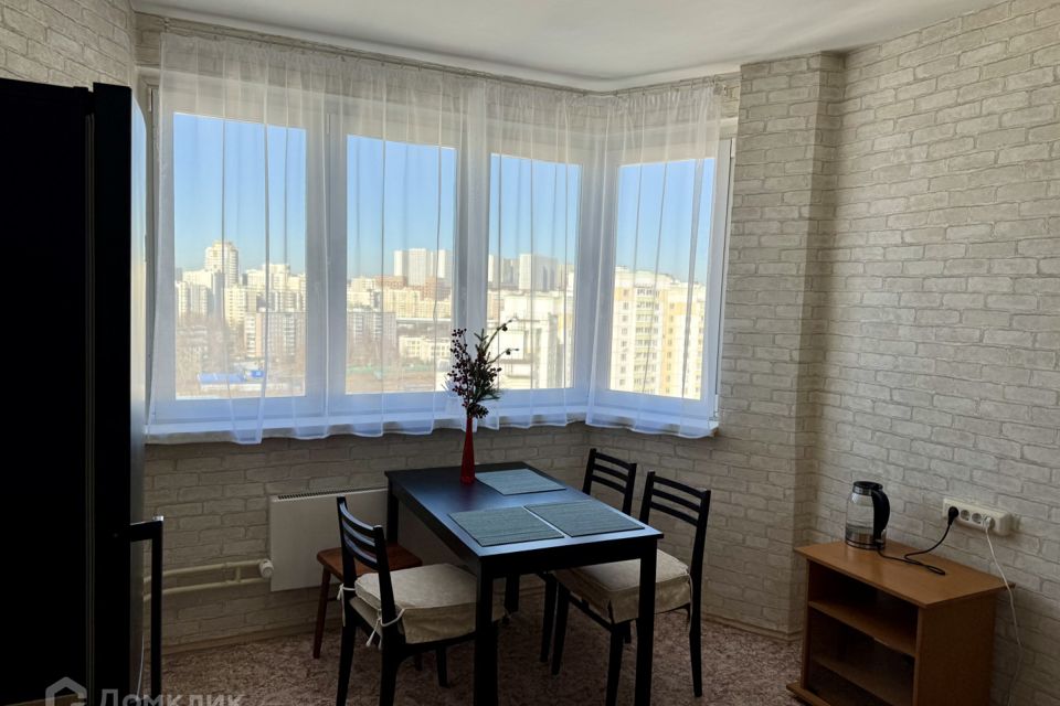 Сдаётся 2-комнатная квартира, 60.6 м²